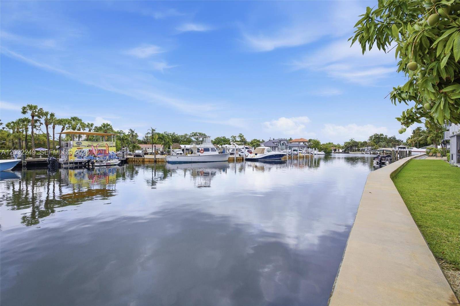 13105 NE Ixora CtNorth Miami - Condo 1-4 Stories,Condo condo unit 300 - picture