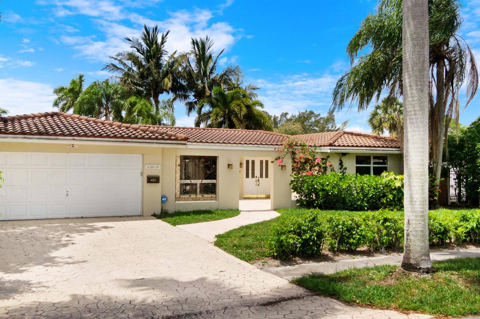 1418 NE 57thFort Lauderdale - picture