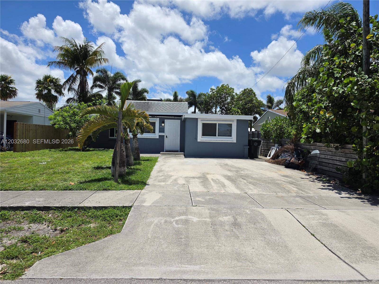 5225 NE 4th AveOakland Park - picture