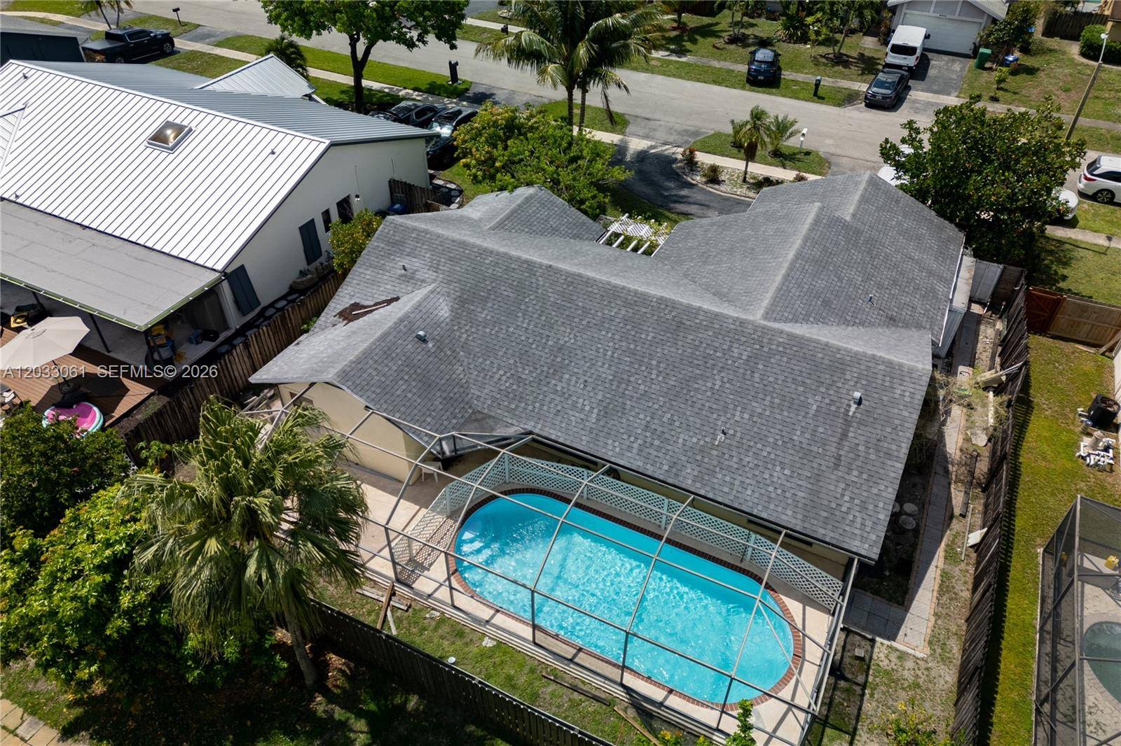 8521 NW 53rd StLauderhill - picture