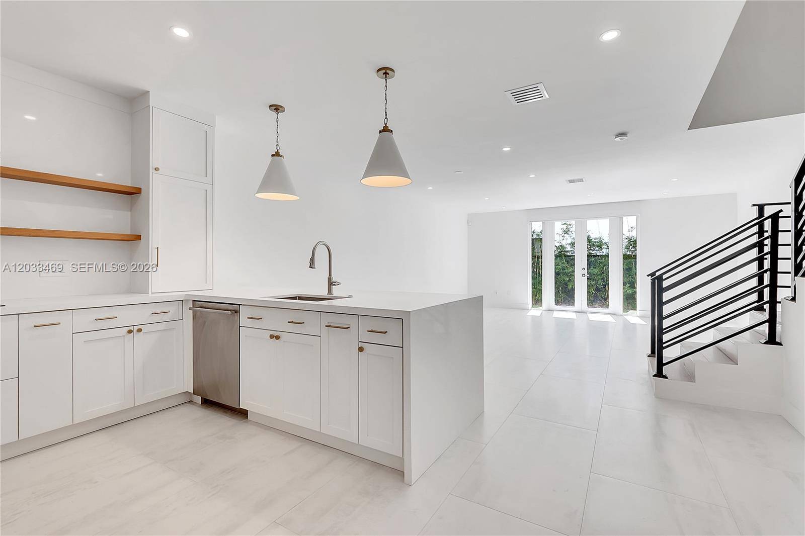 3384 Day AveMiami - Townhouse/Villa-Annual,Townhouse condo unit 3384 - picture