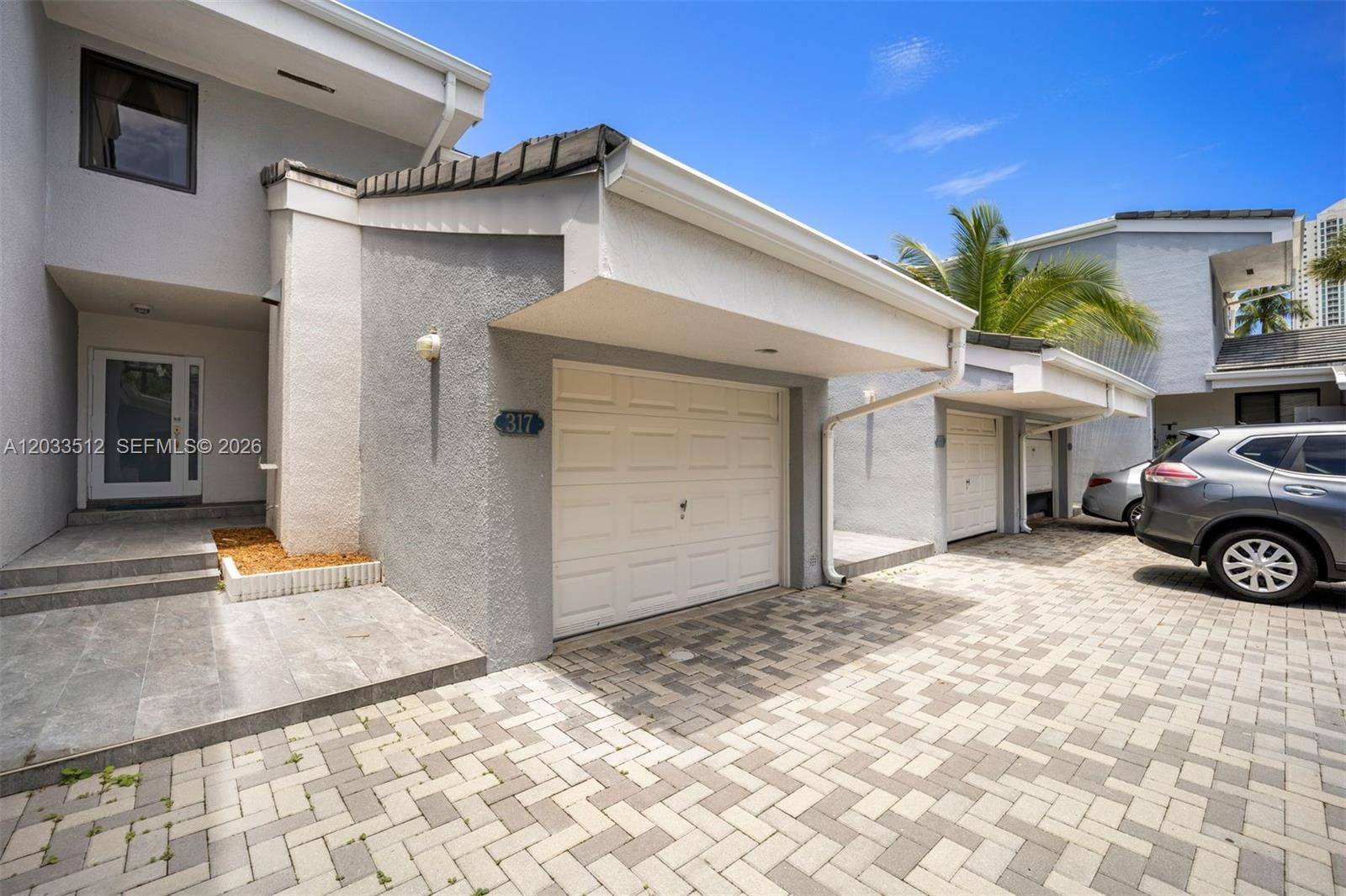 317 Poinciana DrSunny Isles Beach - Townhouse/Villa-Annual,Townhouse condo unit 807 - picture