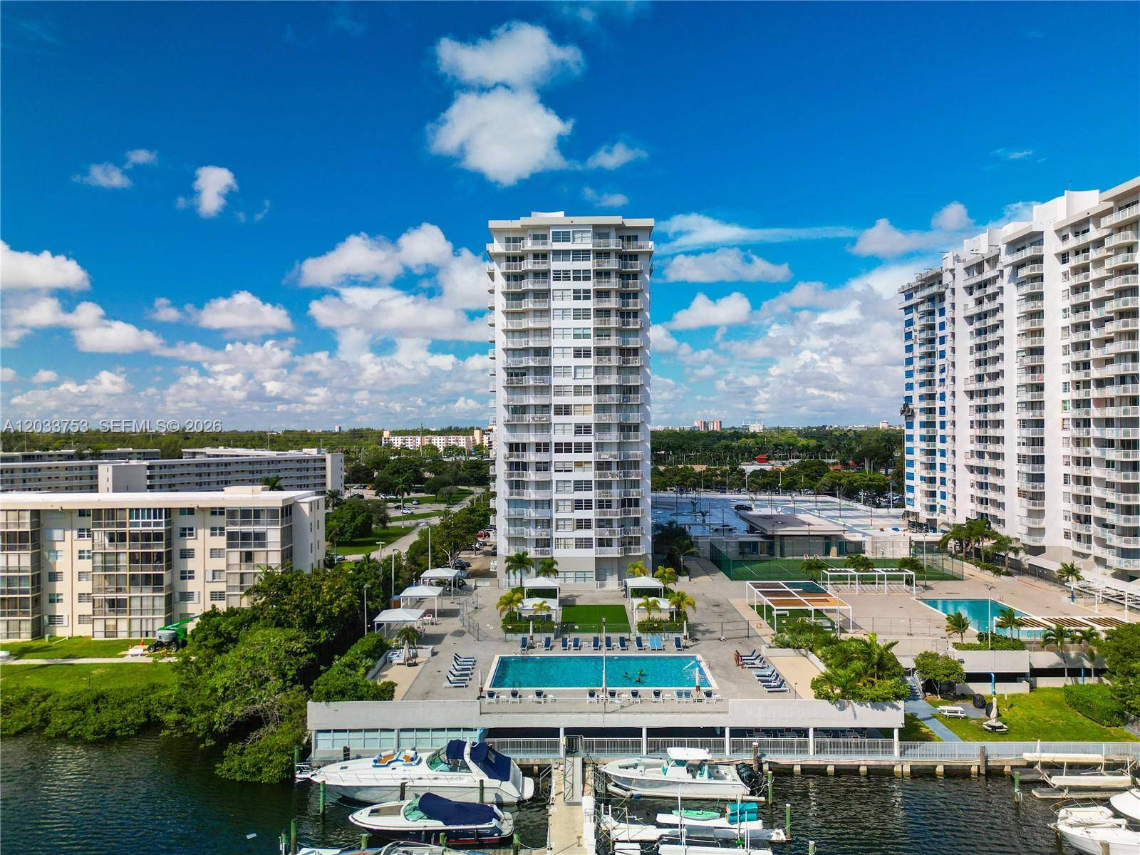 18011 Biscayne BlvdAventura - Condo 5+ Stories,Condo condo unit 902 - picture