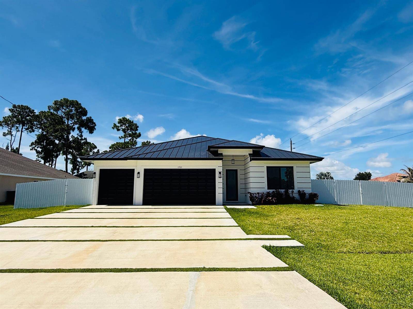 1701 SW CannonPort St. Lucie - picture