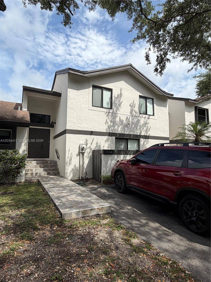 9134 SW 118th CtMiami - picture