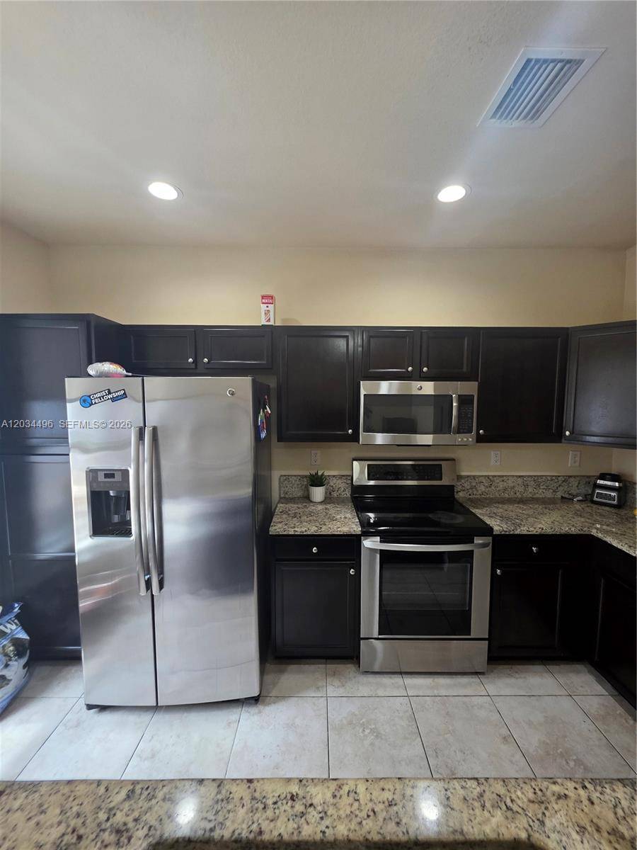 9424 SW 171st PlMiami - picture