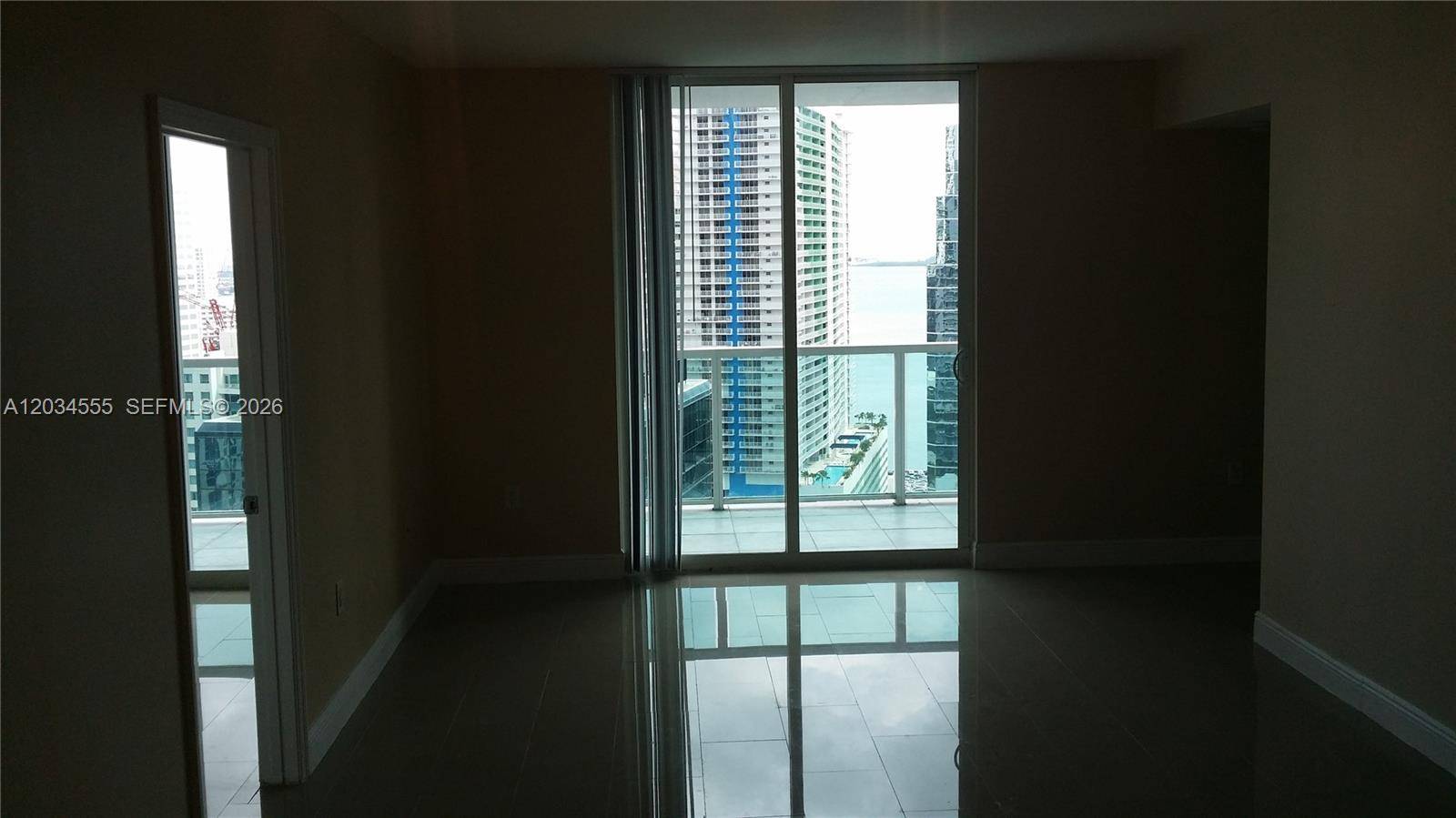 1250 S Miami AveMiami - Apartments-Annual,Apartment condo unit 2804 - picture