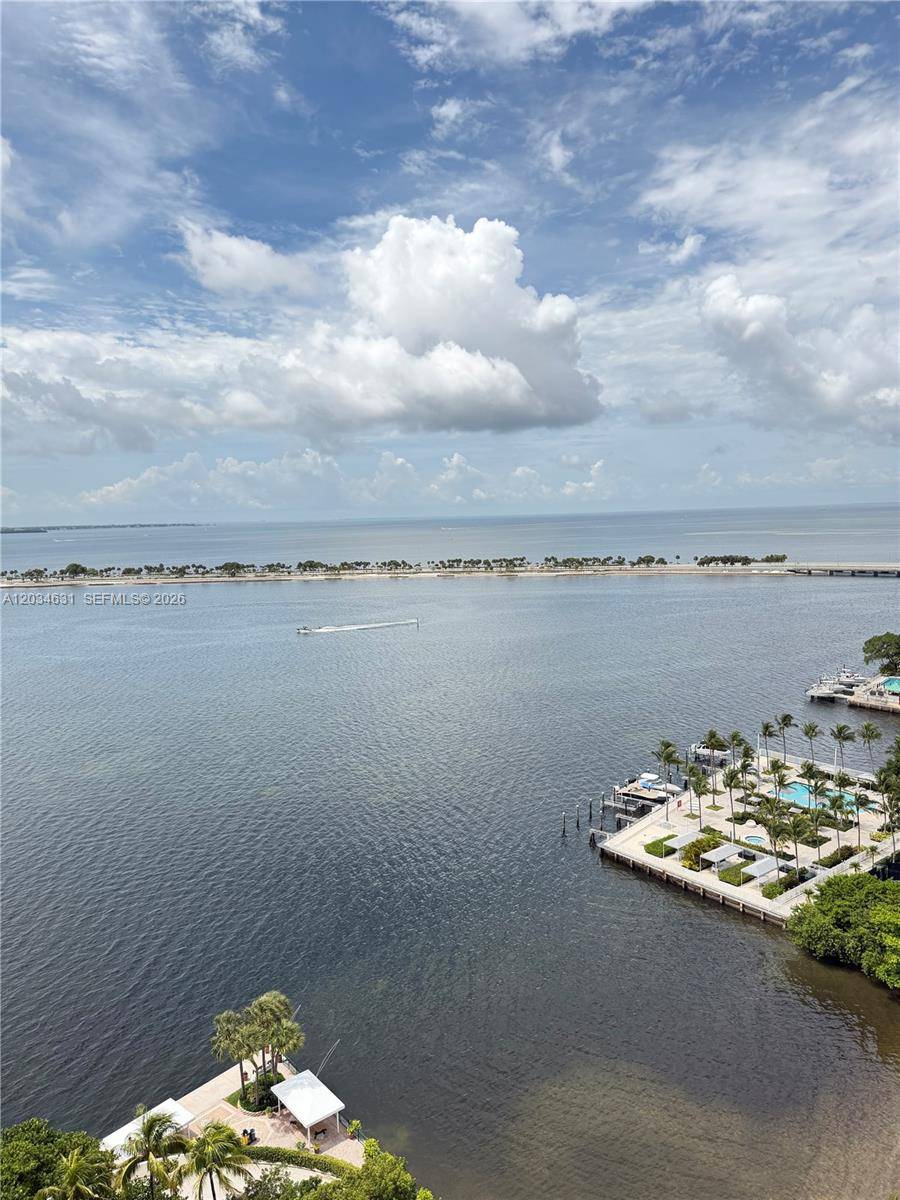 1925 Brickell AveMiami - Condo/Co-Op/Annual,Condo condo unit 2011 - picture
