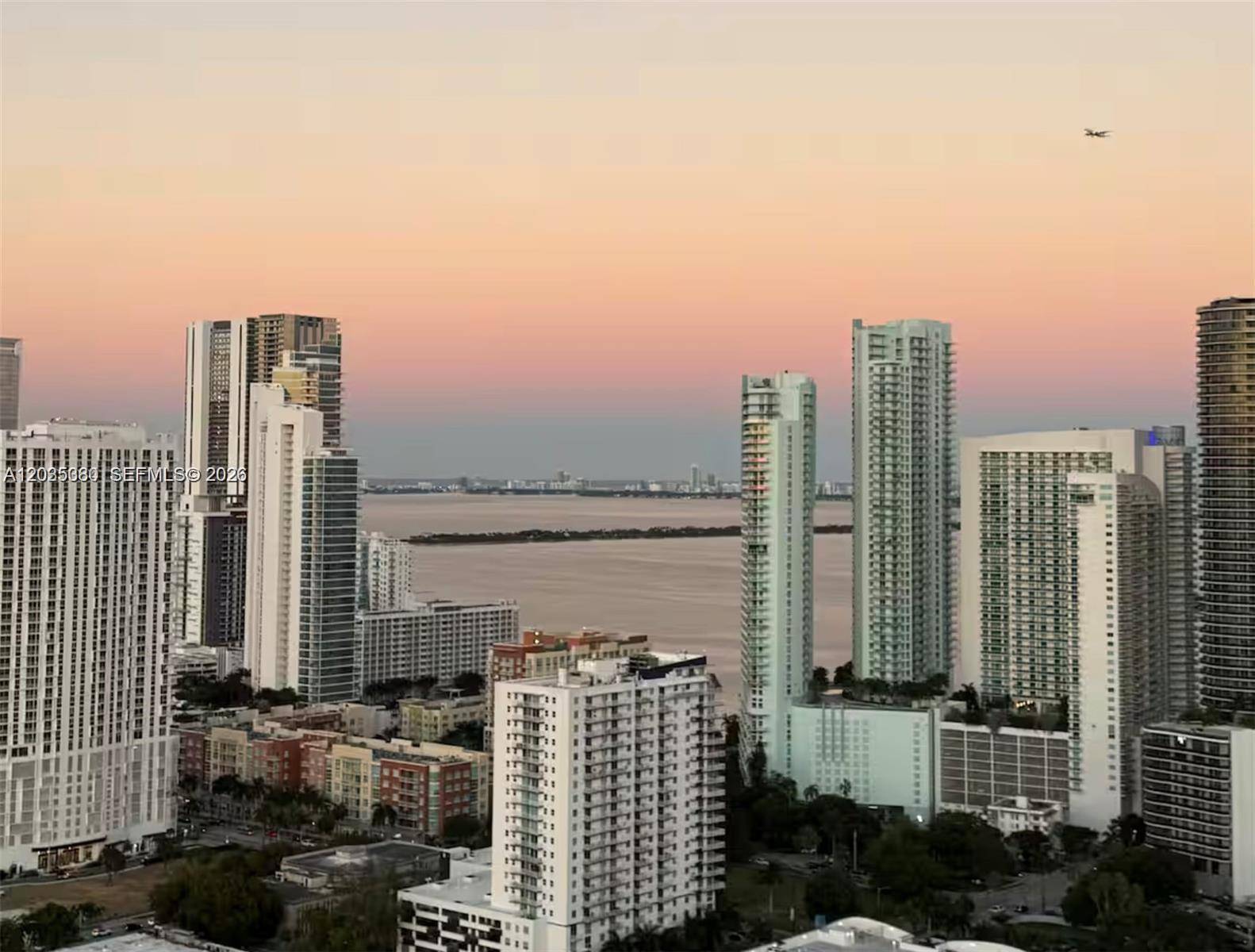 1600 NE 1 AVEMiami - Condo/Co-Op/Annual,Condo condo unit 3519 - picture