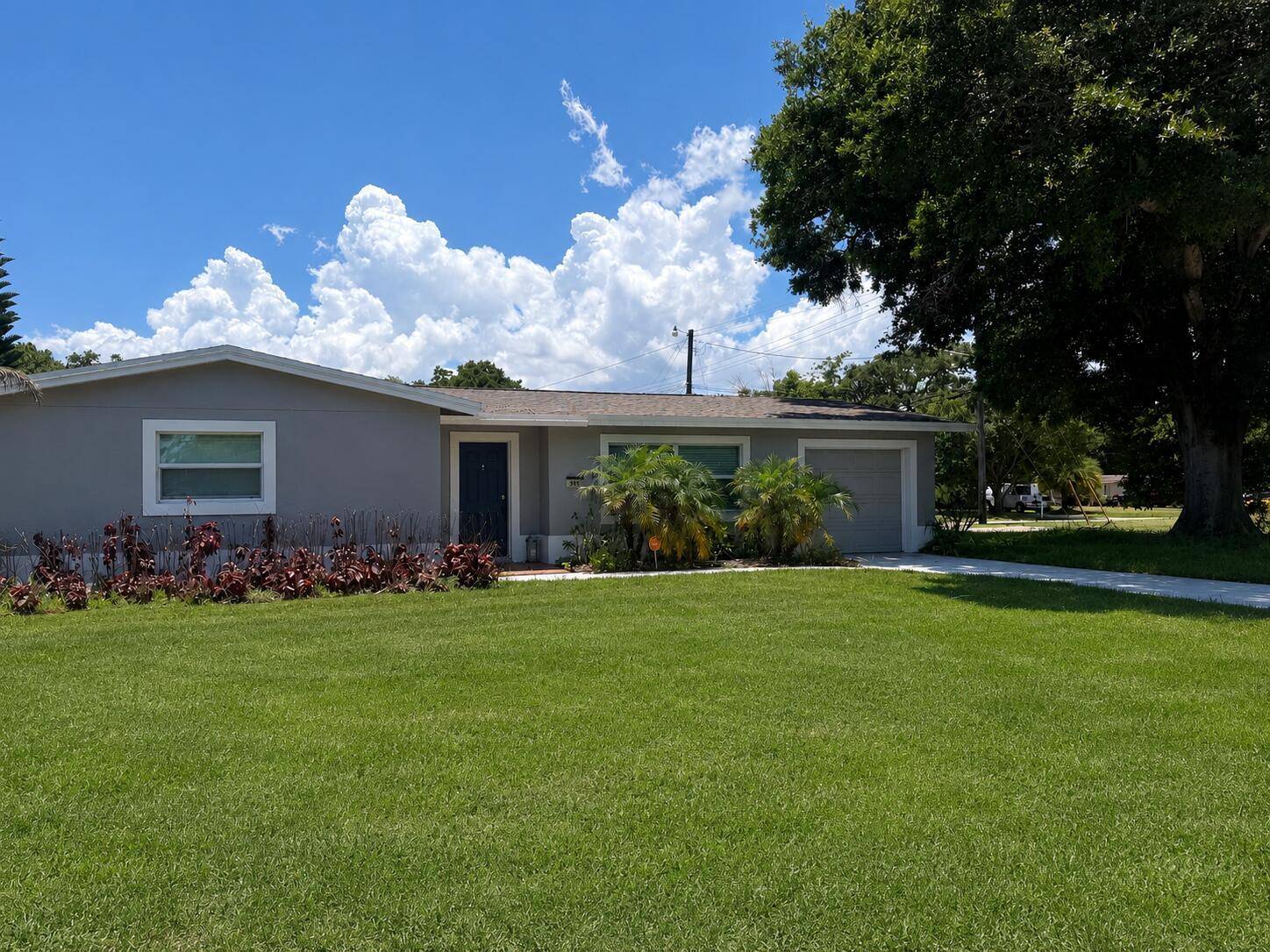 907 AntiguaFort Pierce - picture