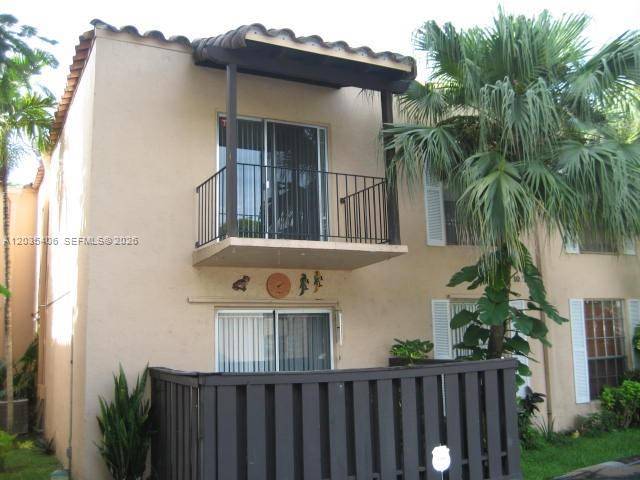 10790 N Kendall DrMiami - Condo 1-4 Stories,Condo condo unit C-24 - picture