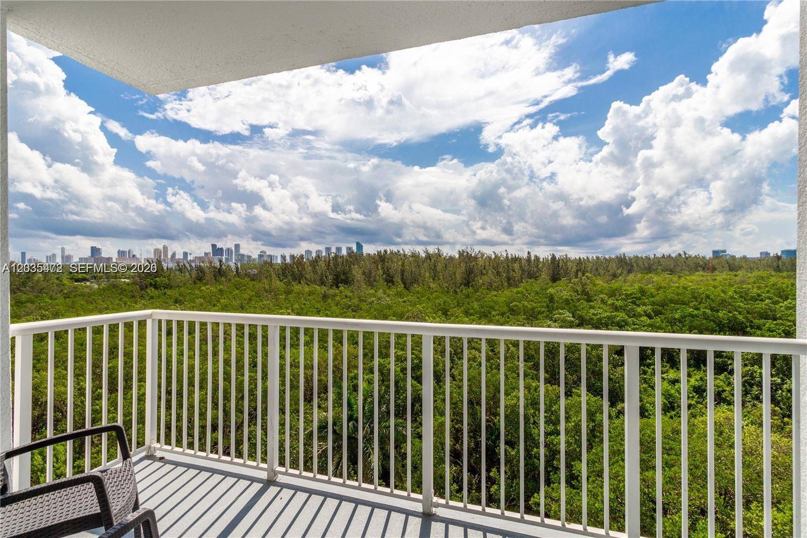14951 Royal Oaks LnNorth Miami - Apartments-Annual,Apartment condo unit 708 - picture