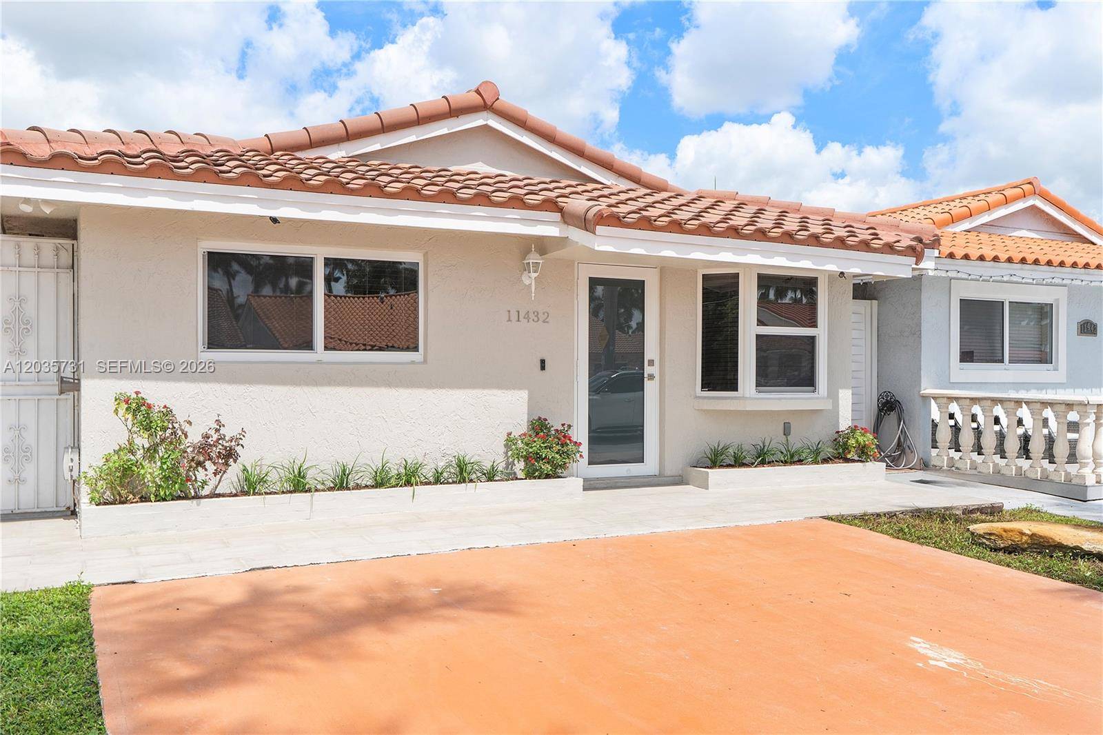 11432 NW 87th PlHialeah Gardens - Single Family-Annual,House condo unit 11432 - picture