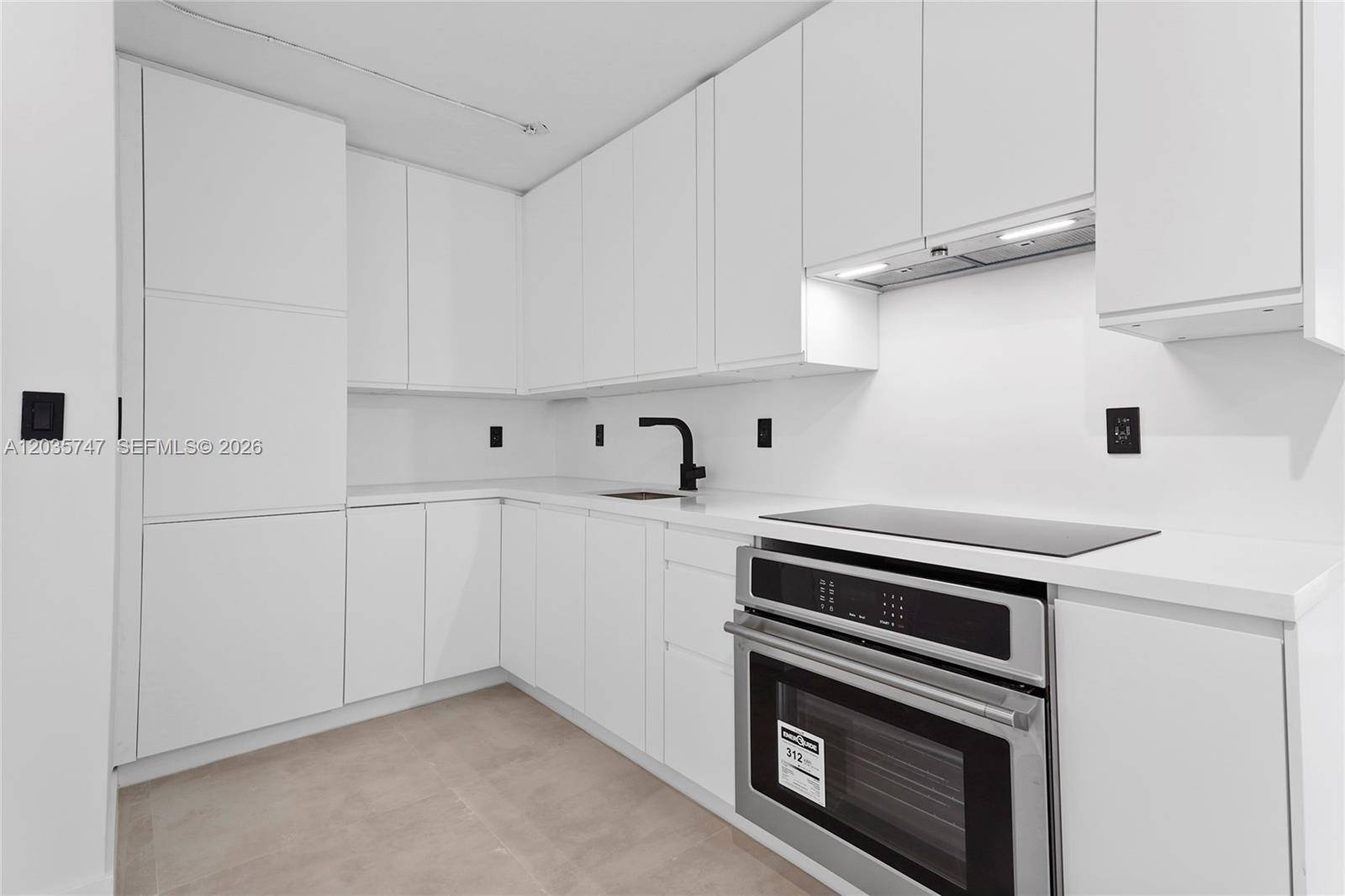 240 Collins AveMiami Beach - Condo/Co-Op/Annual,Condo condo unit 4A - picture