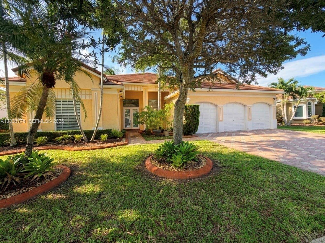 15957 SW 16th StPembroke Pines - Single Family-Annual,House condo unit N/A - picture