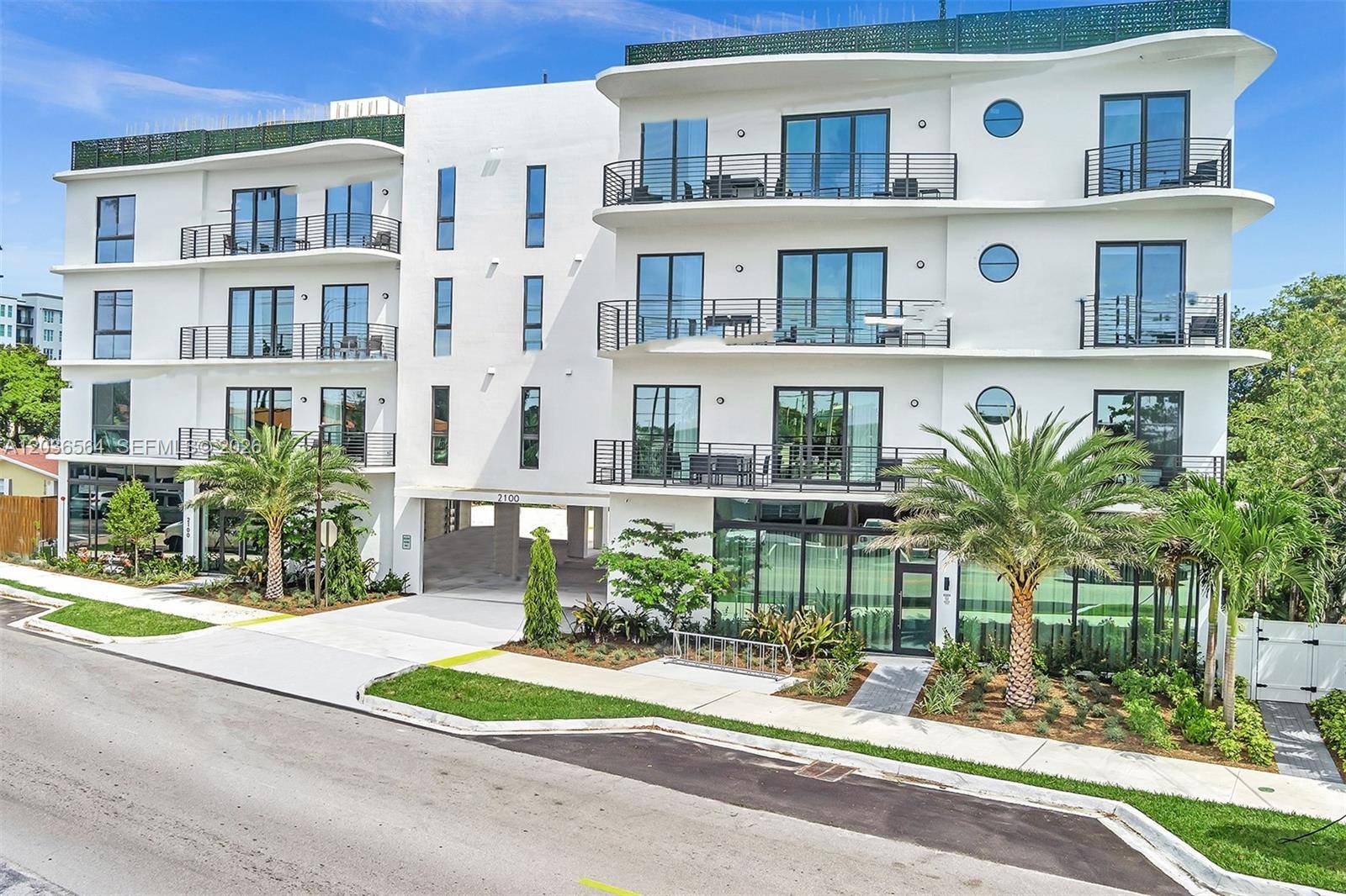 2100 Miami RdFort Lauderdale - Apartments-Annual,Apartment condo unit 401 - picture