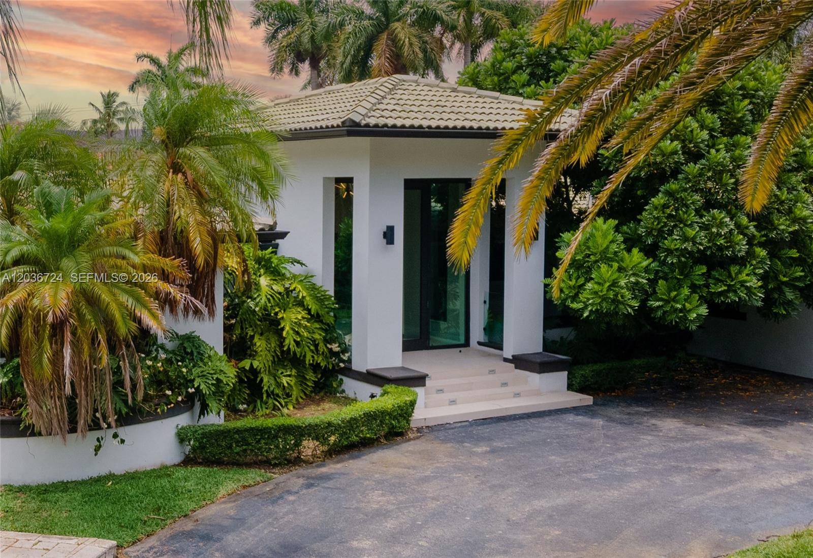 7300 SW 77th AveMiami - picture