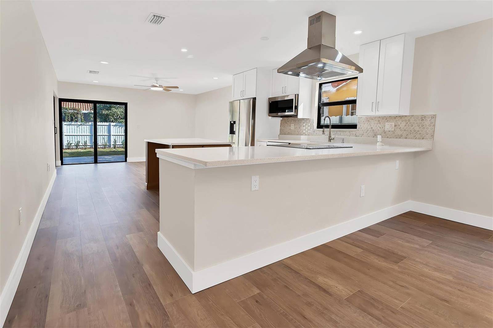 391 NW 58thMiami - picture