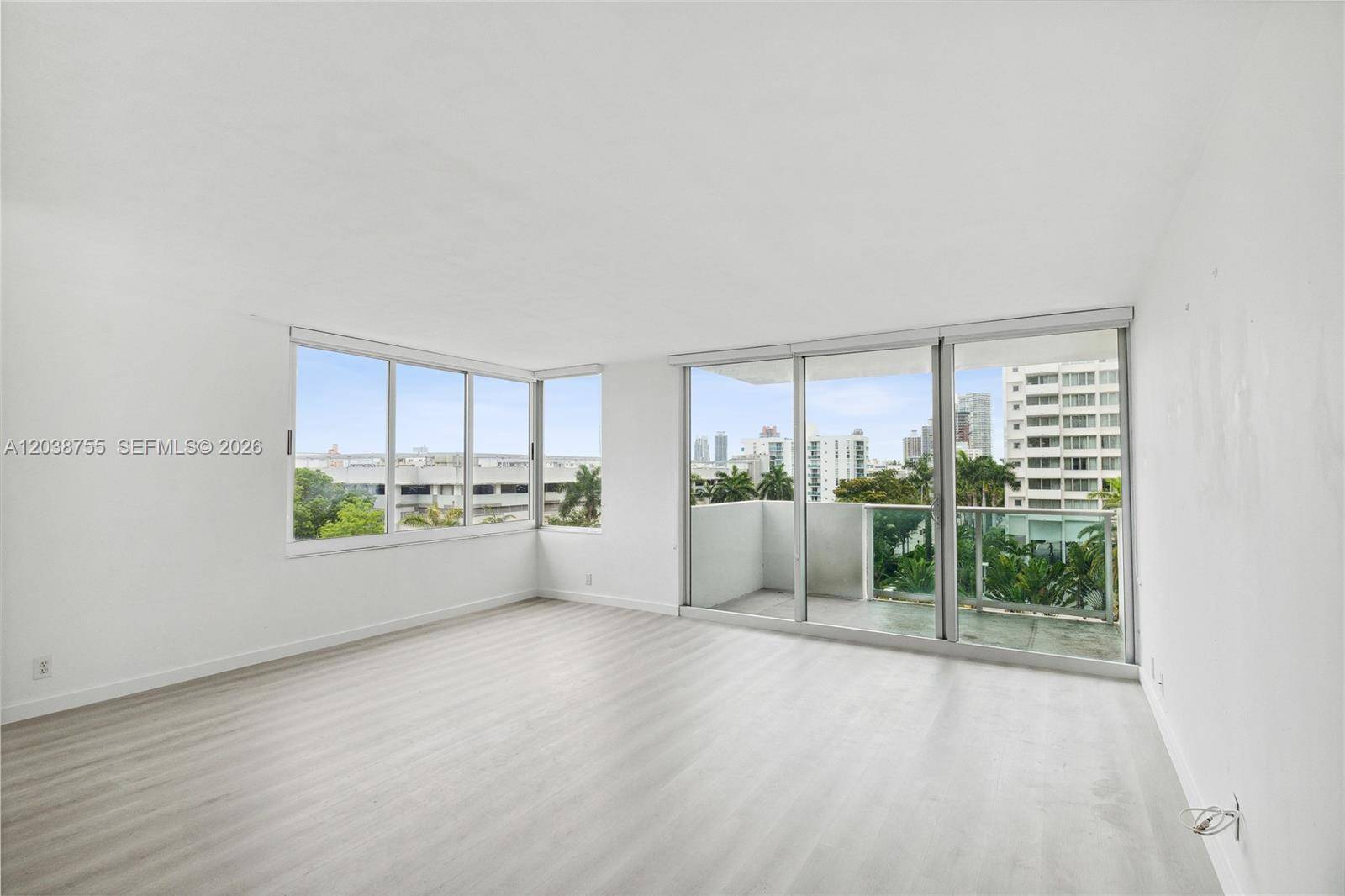 1200 West AveMiami Beach - Single Family-Annual,Condo condo unit 515 - picture