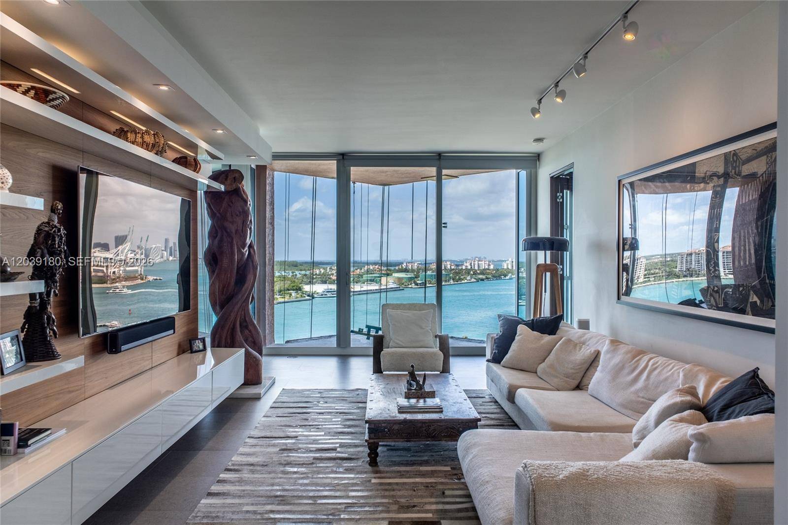 300 S Pointe DrMiami Beach - Condo/Co-Op/Seasonal,Condo condo unit 1502 - picture