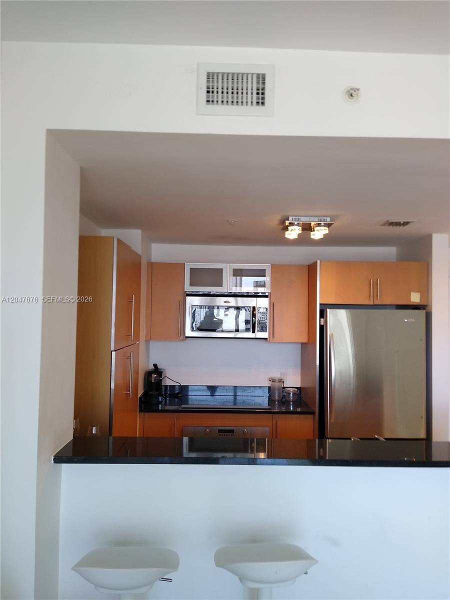 300 S Biscayne BlvdMiami - Apartments-Annual,Condo condo unit T-2905 - picture