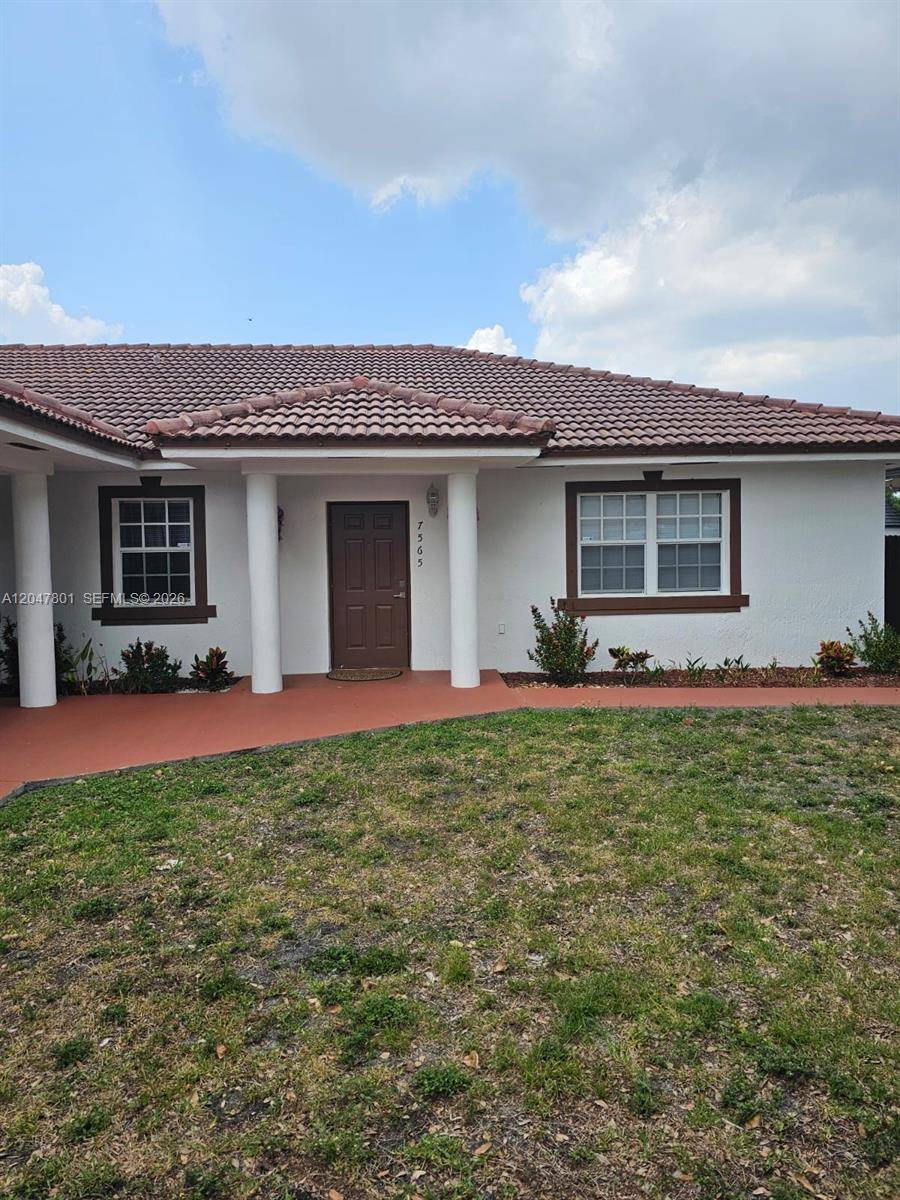 7565 N Augusta DrHialeah - FARBERVILLE SUB condo unit 7567 - picture