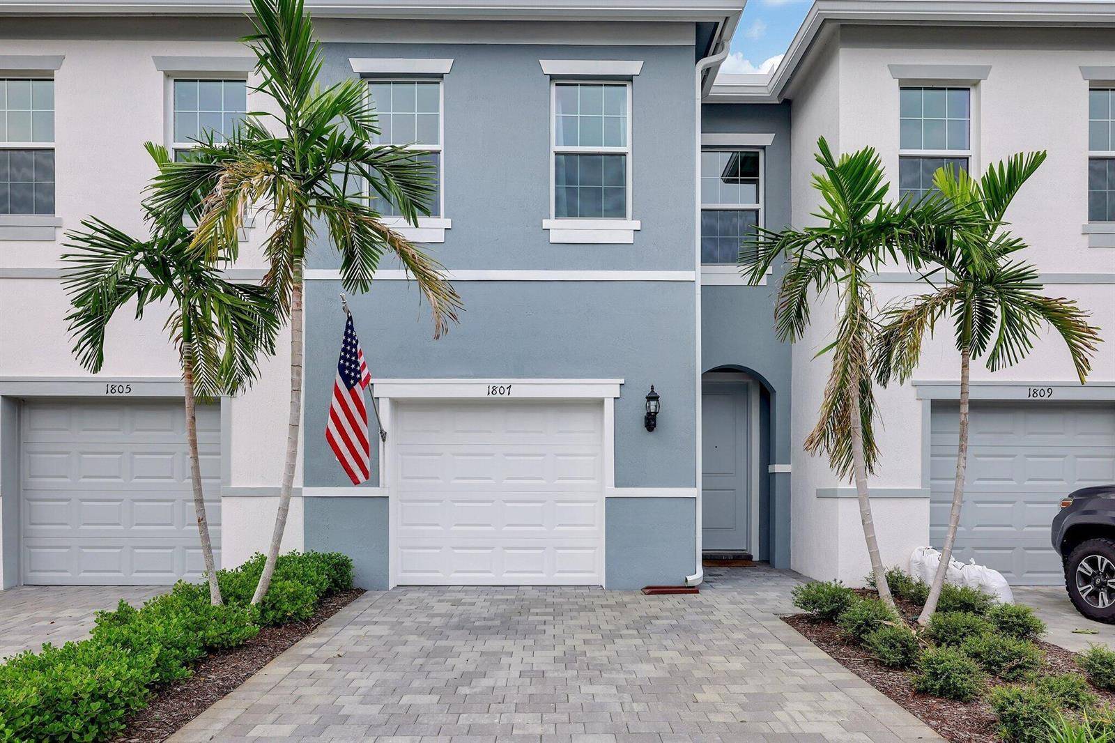 1807 SE Ocean CoveStuart - picture
